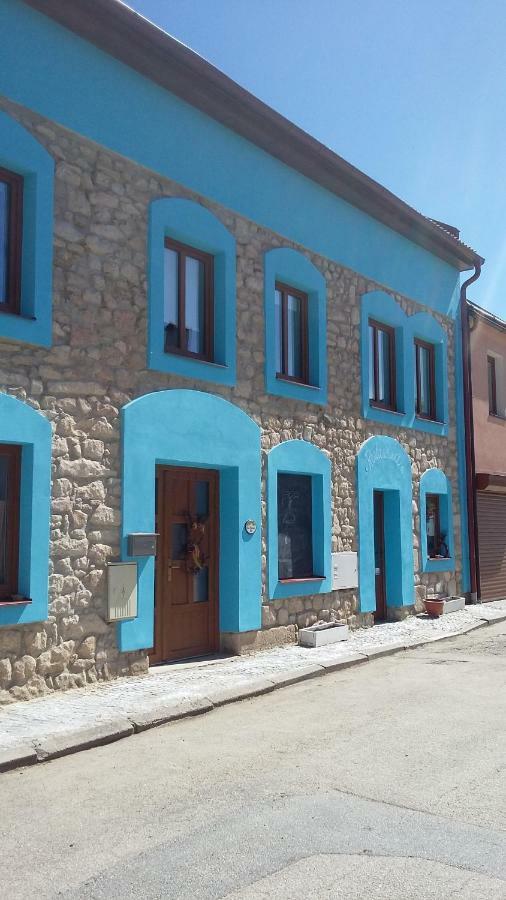 Penzion L'Isola Kunžak Zewnętrze zdjęcie